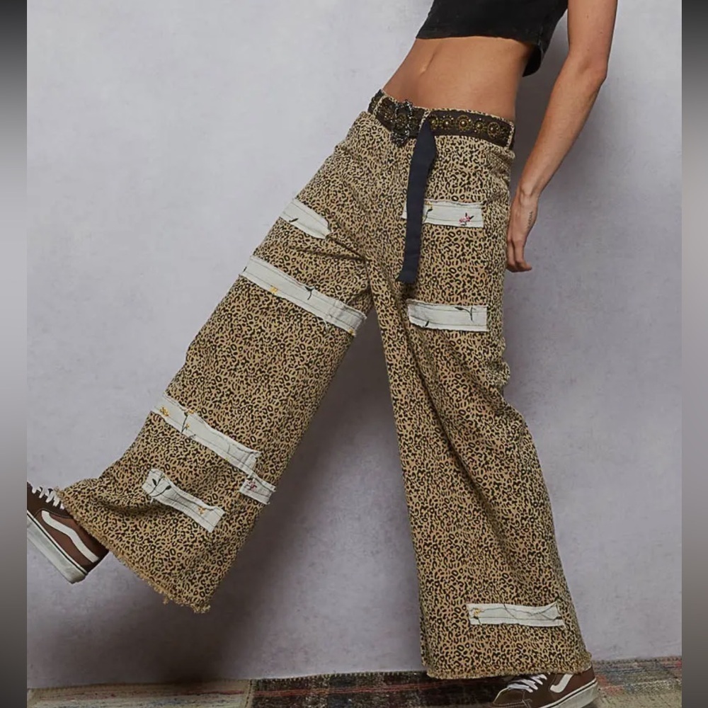 POL. Leopard Print Wide-Leg Pants - Picture 2 of 4